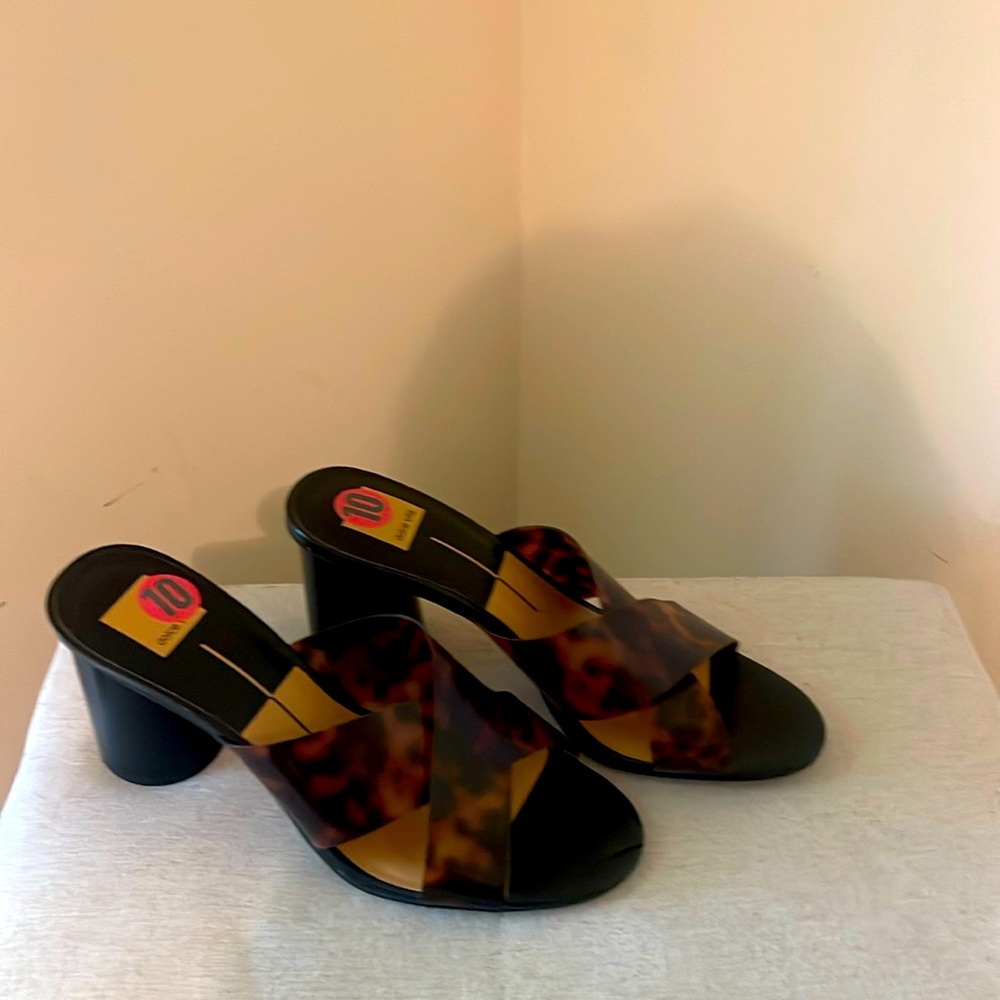 New Dolce vita Tortoise heels size 10 Joni